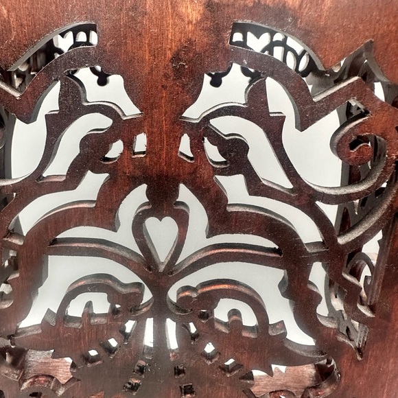 Vintage Victorian Intricate Wooden Wall Shelf - Picture 7 of 10